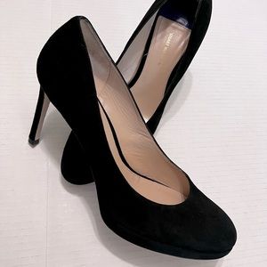 Stuart Weitzman Black Suede Heels 🖤👠